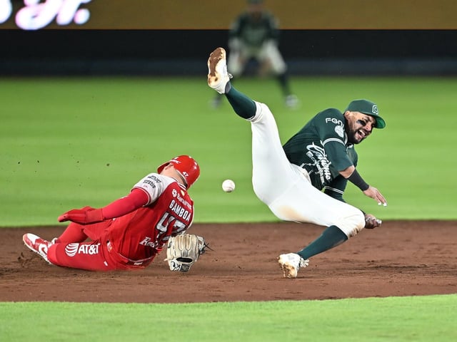 La batalla en el diamante estuvo intensa.