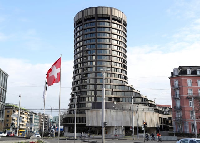The tower of the headquarters of the Bank for International Settlements (BIS) is seen in Basel, Switzerland, March 18, 2021. REUTERS/Arnd Wiegmann/File Photo