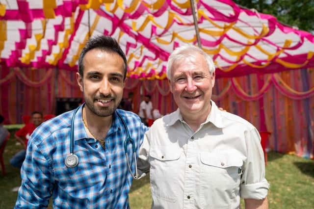 Rohin Aojula and Peter Wright (Photo: Daisybeck)