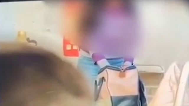 Entre Ríos: alumnas pusieron una cámara oculta y descubrieron que su maestra les robaba.