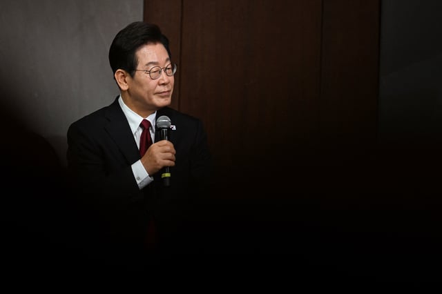 South Korean President Lee Jae Myung attends an interview at the Center for Strategic and International Studies (CSIS) in Washington, D.C., U.S., August 25, 2025. REUTERS/Annabelle Gordon/ File Photo