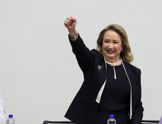 Yasmín Esquivel 