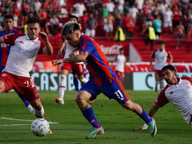 Huracán y San Lorenzo, otra vez frente a frente pero en el Bajo Flores. Foto: Marcelo Carroll.
