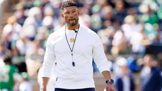 Notre Dame head coach Marcus Freeman during the Notre Dame Blue-Gold spring football game at Notre Dame Stadium on Saturday, April 12, 2025, in South Bend. © MICHAEL CLUBB/SOUTH BEND TRIBUNE / USA TODAY NETWORK via Imagn Images