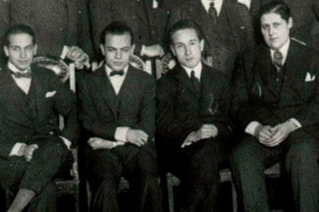 El Día de la Radiodifusión en la Argentina recuerda la primera transmisión radiofónica en la Argentina, a cargo de "Los locos de la azotea". Fuente: El Litoral.