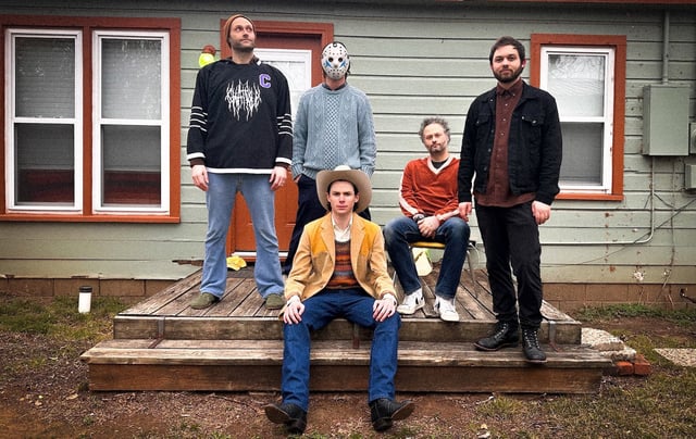 Photo by Bayley Hanes