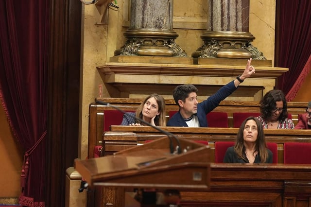 Jéssica Albiach y David Cid, en el Parlament