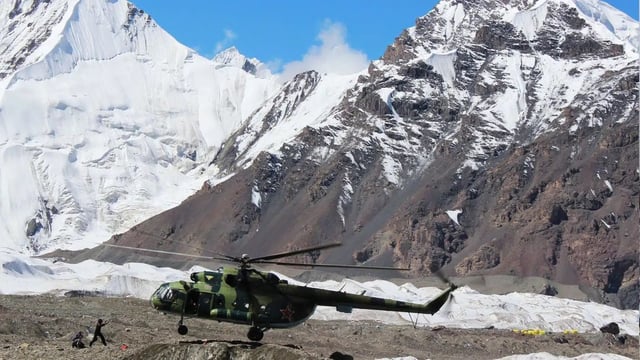Campamento base del Pico Pobeda, en la cordillera del Tian Shan 