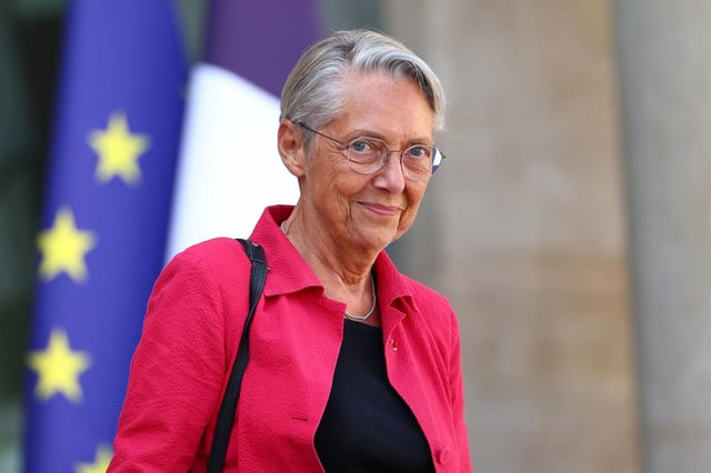 Élisabeth Borne: «Nous devrons ouvrir un débat sur la devise inscrite au fronton du Panthéon»
