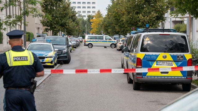 Ein Mann schoss auf ein SEK in München, als sie seinen Sohn festnehmen wollten.
