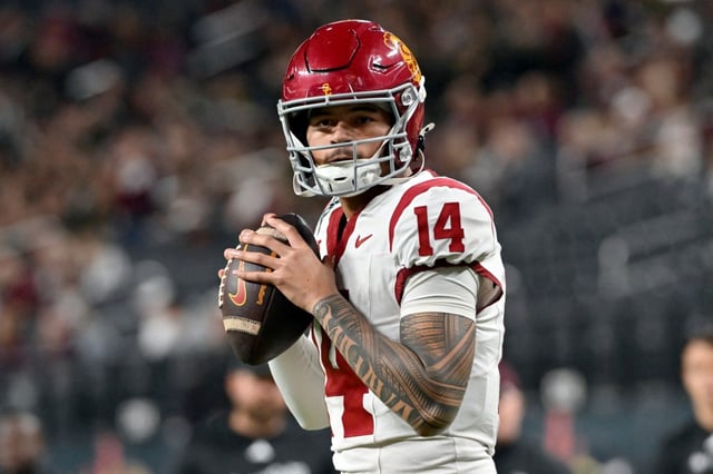 USC quarterback Jayden Maiava warms up before the Las Vegas Bowl against Texas A&M on Dec. 27, 2024, in Las Vegas.  (Photo by David Becker/Getty Images)