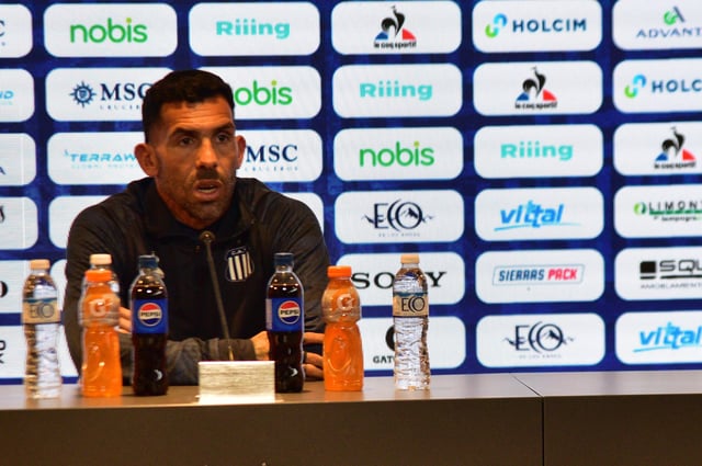 Conferencia de prensa de Carlos Tevez en Taleres. (Fotografías de Pedro Castillo)