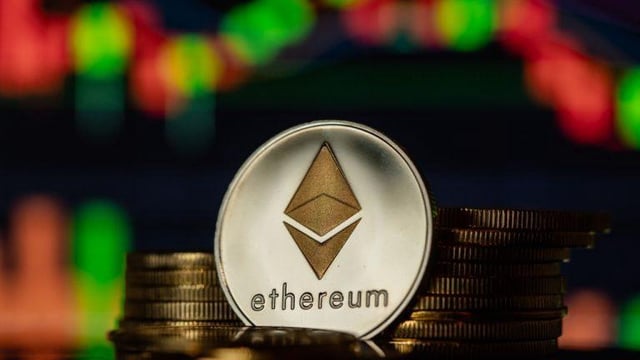 Ether etfs extend streak with $455 million inflows as bitcoin adds $88 million