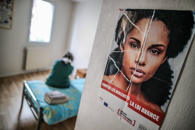 Les associations de lutte contre les violences faites aux femmes enregistrent une baisse de 15 % des subventions en moyenne, par rapport à 2024.