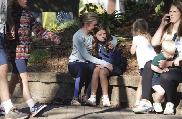 Padres de alumnos de la Escuela Católica de la Anunciación retiraron a sus hijos tras el tiroteo