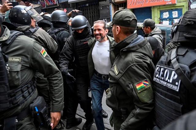 Right-wing political leader Luis Fernando Camacho, a former governor of Santa Cruz, arrives at court, as a Bolivian judge deliberates a possible order to release him and fellow leader Marco Pumari (not pictured) to house arrest, after they have been held in pretrial detention for more than two and three years, respectively, in La Paz, Bolivia August 26, 2025. REUTERS/Claudia Morales