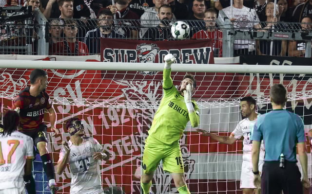 Soccer Football - DFB Cup - Wehen Wiesbaden v Bayern Munich - BRITA-Arena, Wiesbaden, Germany - August 27, 2025 Wehen Wiesbaden's Florian Stritzel in action REUTERS/Heiko Becker
