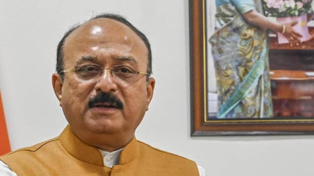Education minister Ashish Sood said schools found increasing fees without approval can be fined between ₹50,000 and ₹2 lakh per student, with the penalty doubling every 20 days until compliance. (HT Archive)