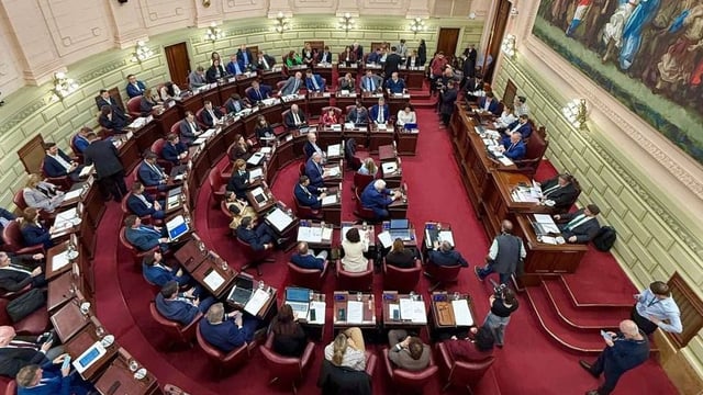 La Convención empezó a definir la nueva Constitución de Santa Fe.
