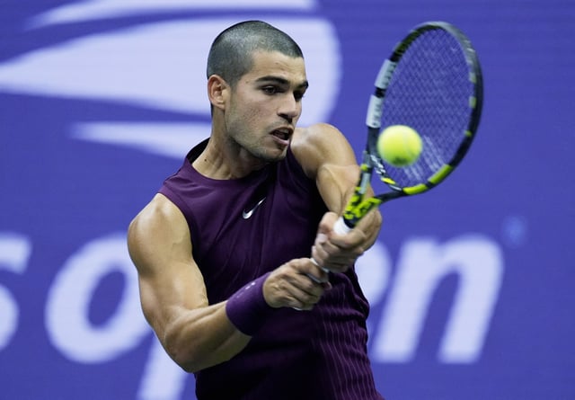 Tennis - U.S. Open - Flushing Meadows, New York, United States - August 27, 2025 Spain's Carlos Alcaraz in action during his second round match against Italy's Mattia Bellucci REUTERS/Eduardo Munoz