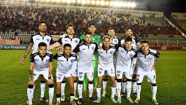 Por el juego postergado de la fecha 20 de la Primera Nacional, Gimnasia y Esgrima visita a Deportivo Morón.   