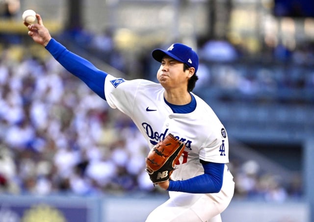 Dodgers starting pitcher Shohei Ohtani throws to the plate during the first inning of their game against the Cincinnati Reds on Wednesday at Dodger Stadium. (Photo by Keith Birmingham, Pasadena Star-News/SCNG)
