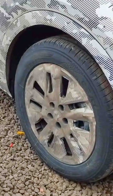 2026 Mahindra XUV700 Facelift 