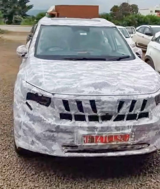 2026 Mahindra XUV700 Facelift 