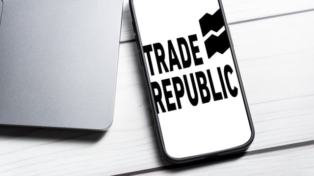 Gefälschte Mail fordert Trade-Republic-Kunden zur Eingabe persönlicher Daten auf.