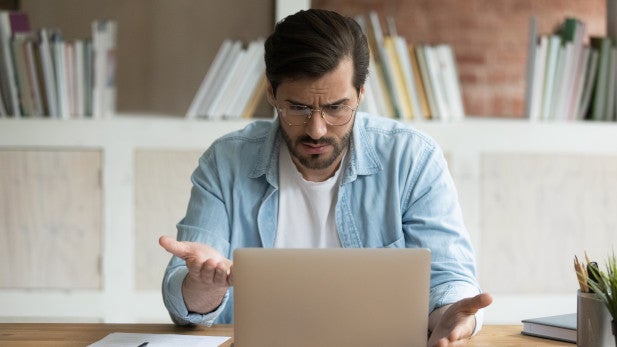 Mit KI kann selbst die Arbeit im Homeoffice vorgetäuscht werden. (Foto: Fizkes/Shutterstock)