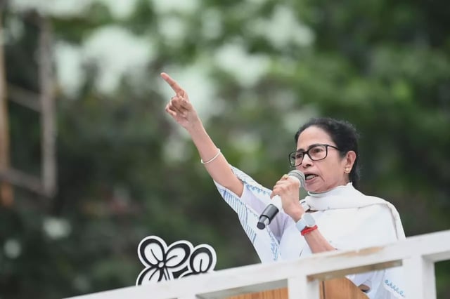 Won't let anyone take away people's voting right till I am alive: Mamata