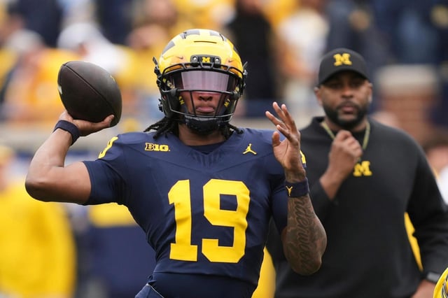 Michigan quarterback Bryce Underwood throws during the spring game in Ann Arbor, Mich., on April 19, 2025. (AP Photo/Paul Sancya)