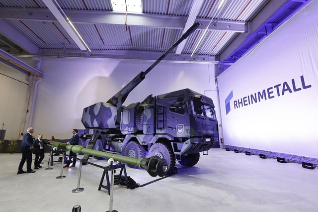 UELZEN, GERMANY - AUGUST 27: Wheeled self-propelled Howitzer is seen during the opening of the new Rheinmetall artillery munitions factory during its inauguration on August 27, 2025 in Unterluess, Germany. Germany is investing heavily to modernize the Bundeswehr, its armed forces. Germany is the second biggest donor of military aid to Ukraine after the United States. (Photo by Morris MacMatzen/Getty Images)