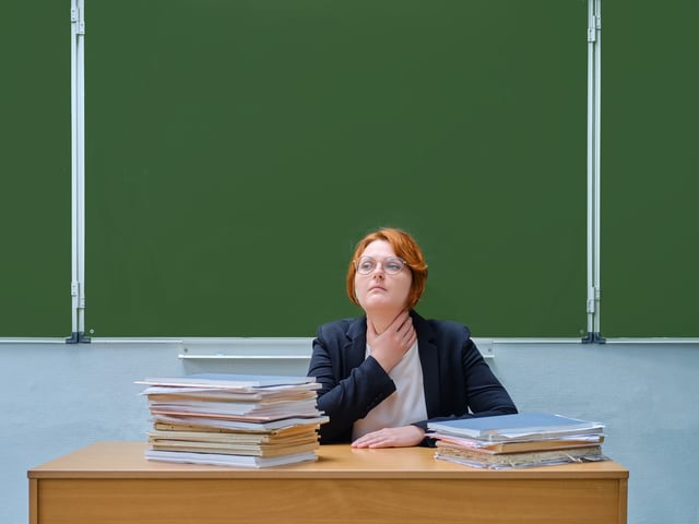 In puncto krankheitsbedingte Ausfälle gibt es zwischen Beamten und Arbeitnehmern zahlreiche Unterschiede. (Symbolbild)