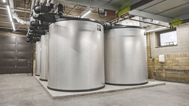 Storage-source heat pump system.