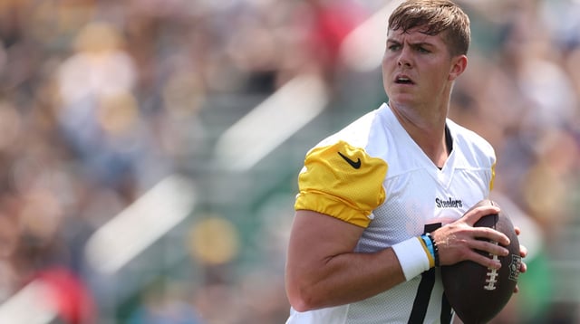 Jul 24, 2025; Latrobe, PA, USA; Pittsburgh Steelers quarterback Will Howard (18) participates in drills during training camp at Saint Vincent College. Mandatory Credit: Charles LeClaire-Imagn Images