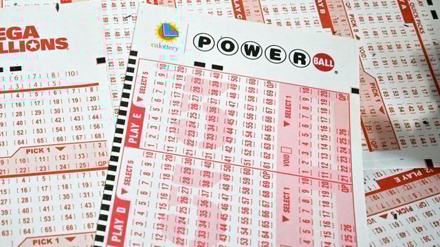 Powerball Jackpot Hits $950 Million Ahead of Saturday Drawing