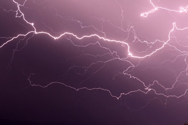 La Corse est placée en vigilance orange aux orages pour jeudi soir, un épisode "bref" mais qui pourrait s'accompagner de "très fortes rafales de vent"
