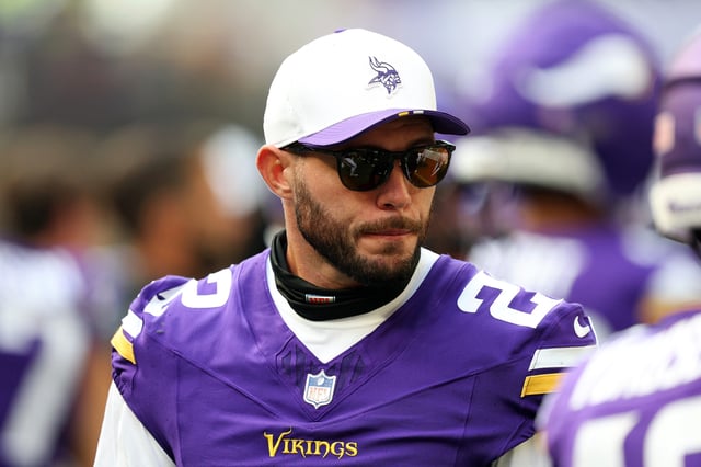 MINNEAPOLIS, MINNESOTA - AUGUST 09: Harrison Smith #22 of the Minnesota Vikings looks on against the Houston Texans in the third quarter during the NFL Preseason 2025 game between Houston Texans and Minnesota Vikings at U.S. Bank Stadium on August 09, 2025 in Minneapolis, Minnesota. The Vikings defeated the Texans 20-10.