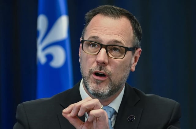 Quebec wants to freeze two immigration programs to reduce the number of permanent immigrants settling in the province by 2025. Immigration Minister Jean-François Roberge holds a press conference concerning the Plan for the French language in Montreal, Sunday, April 28, 2024. THE CANADIAN PRESS/Graham Hughes