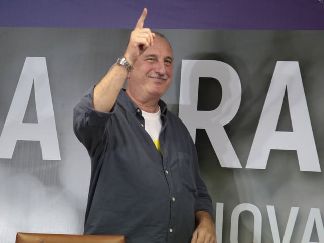 El candidato oficialista Hugo Passalacqua se imponía con más del 66 por ciento de los votos en las elecciones gobernador la provincia Misiones una jornada electoral signada mal tiempo que si bien dificultó acceso a urnas algunas poblaciones alcanzó participación 75 ciento. TELAM - FTP CLARIN 08-05-2023_el_candidato_oficialista_hugo_passalacqua (2).jpg Z Profetico