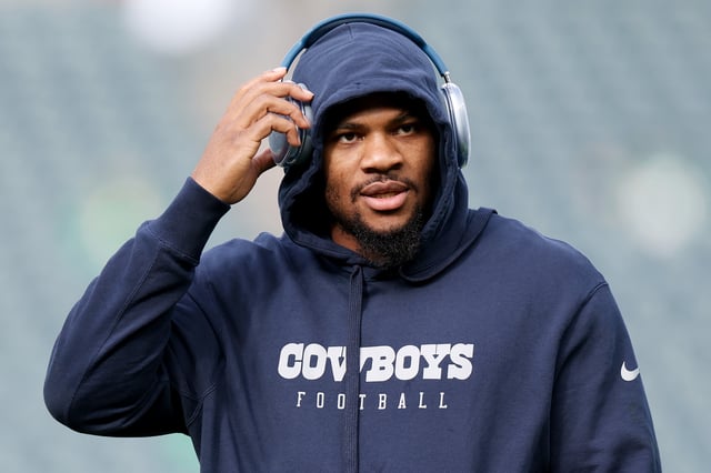 Micah Parsons #11 of the Dallas Cowboys warms up before a game against the Philadelphia Eagles at Lincoln Financial Field on December 29, 2024 in Philadelphia, Pennsylvania.