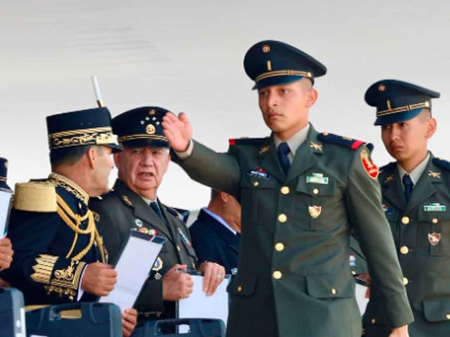 Egresan 876 oficiales del Heroico Colegio Militar