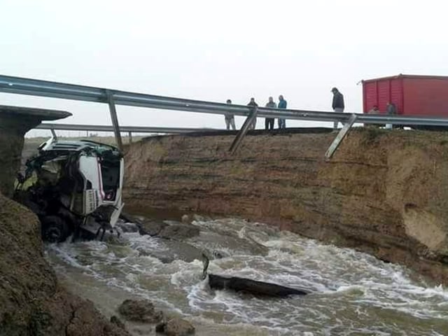 Allanamientos por el destino de los fondos para la ayuda por las inundaciones de 2017 en Comodoro Rivadavia, Chubut. Foto: DYN