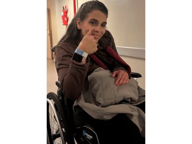 Tatiana Ruiz al dejar el hospital después de casi dos años de estar internada.