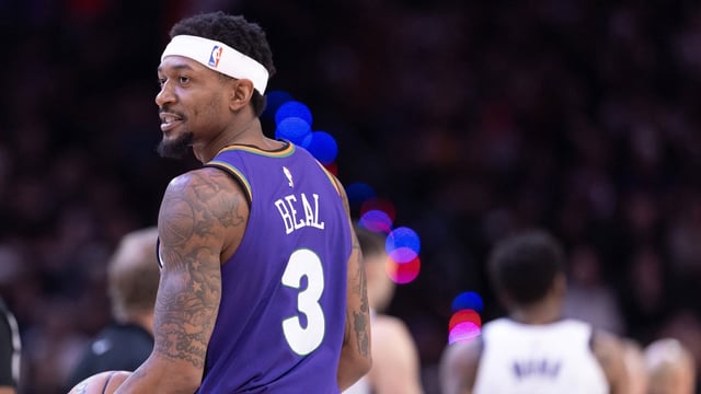 Mar 14, 2025; Phoenix, Arizona, USA; Phoenix Suns guard Bradley Beal (3) reacts after a play against the Sacramento Kings during the first half at Footprint Center. Mandatory Credit: Mark J. Rebilas-Imagn Images