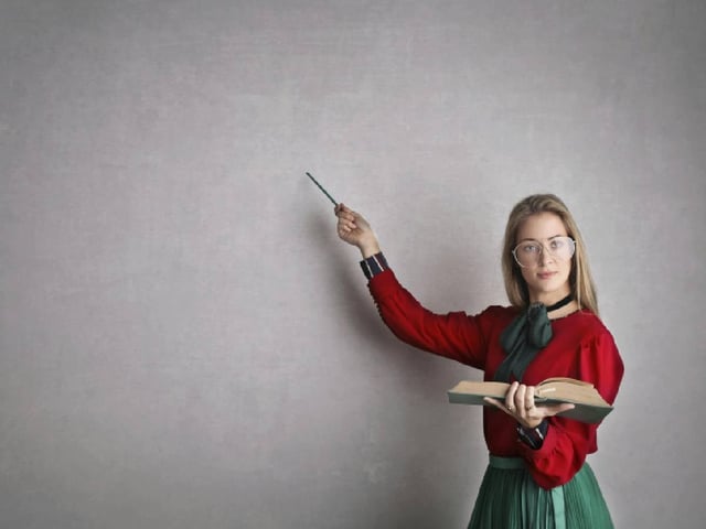 Escasez mundial de docentes amenaza educación, advierte Unesco
