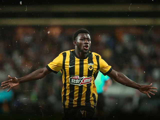 Aboubakary Koita celebrando su anotación.