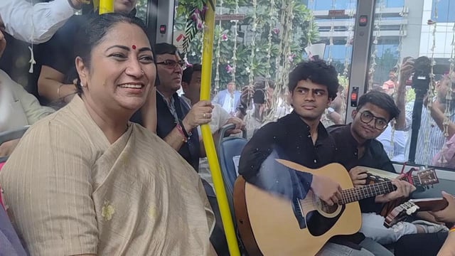 Delhi chief minister Rekha Gupta takes a ride in the newly launched U-Specials Buses at North Campus of Delhi University on Thursday. (Vipin Kumar/HT Photo)