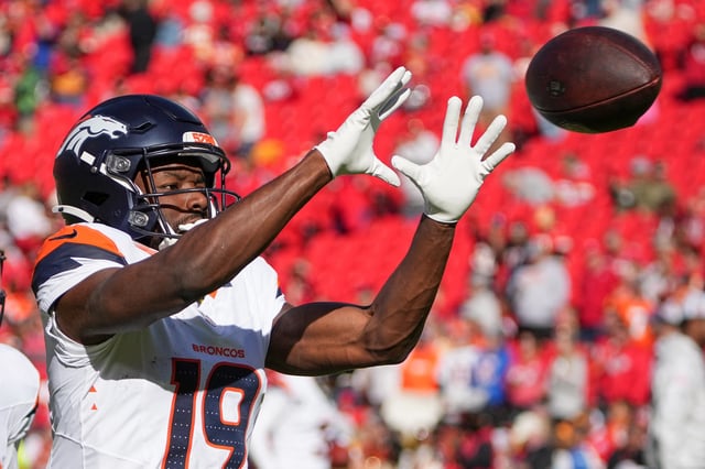 Nov 10, 2024; Kansas City, Missouri, USA; Denver Broncos wide receiver Marvin Mims Jr. (19) warms up against the Kansas City Chiefs prior to a game at GEHA Field at Arrowhead Stadium. Mandatory Credit: Denny Medley-Imagn Images/File Photo